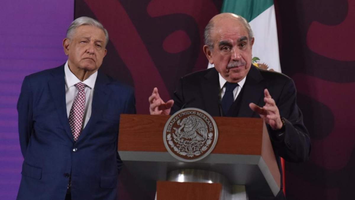 AMLO y Pablo Gómez en la mañanera