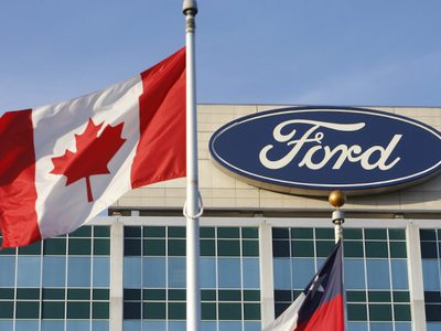 Trabajadores canadienses ratifican nuevo acuerdo laboral con Ford