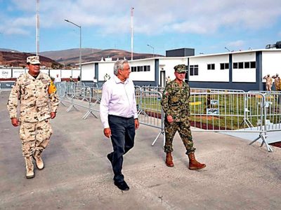 López Obrador y sus giras en "la boca del lobo"