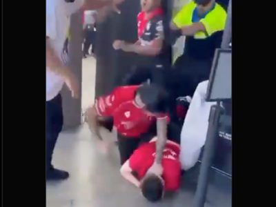 Seguidores de Atlas y Chivas arman pelea campal en el Clásico Tapatío de Los Ángeles, EU (Video)