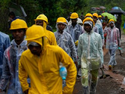 Hay 27 muertos por un alud en el oeste de la India