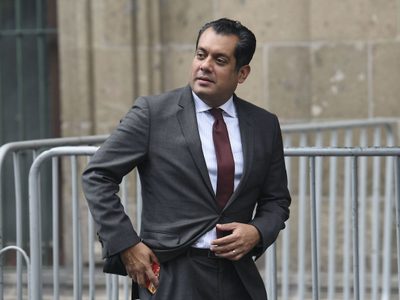 Diputado de Morena solicita juicio político contra consejera del INE por “falsear” frases de AMLO