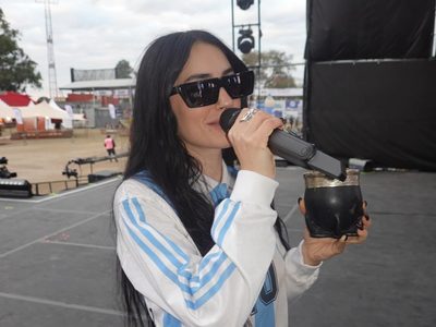 La picante canción que Lali le dedicó a Milei