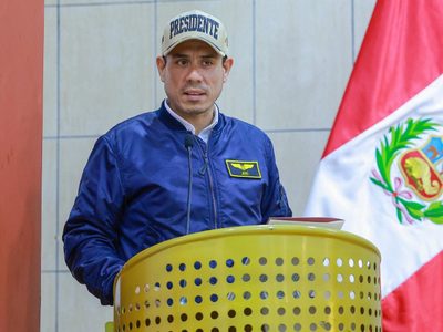 “No me tiembla la mano”: Presidente de Perú amaga con allanar la embajada de México