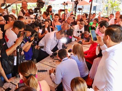 Lucy Meza exige anular elección; fiscalía anticorrupción le notifica demanda
