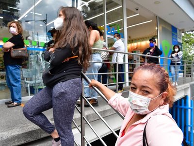 Hay 32 mil consultorios en farmacias que no cuentan con permisos de Cofepris: Unifacc