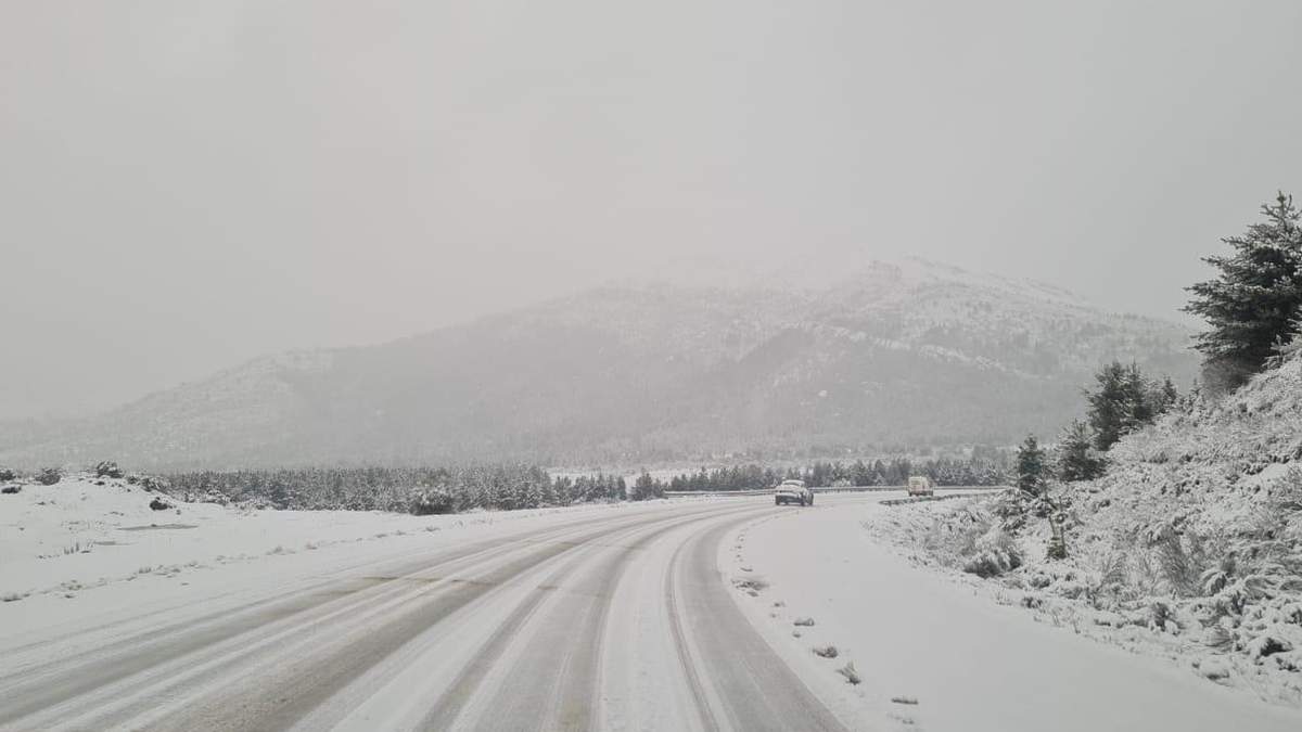 El paisaje blanco por las últimas nevadas. Fuente: (Twitter)