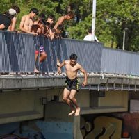 Un joven sufrió una fractura tras arrojarse al río Grande desde un puente en la Isla 132