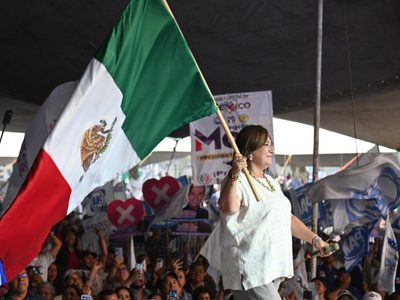 “Claudia es copiona”, dice Xóchitl Gálvez tras respaldo de intelectuales