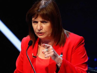 Patricia Bullrich visita Neuquén para presentar el escuadrón de Vaca Muerta y para quemar 700 kilos de cocaína
