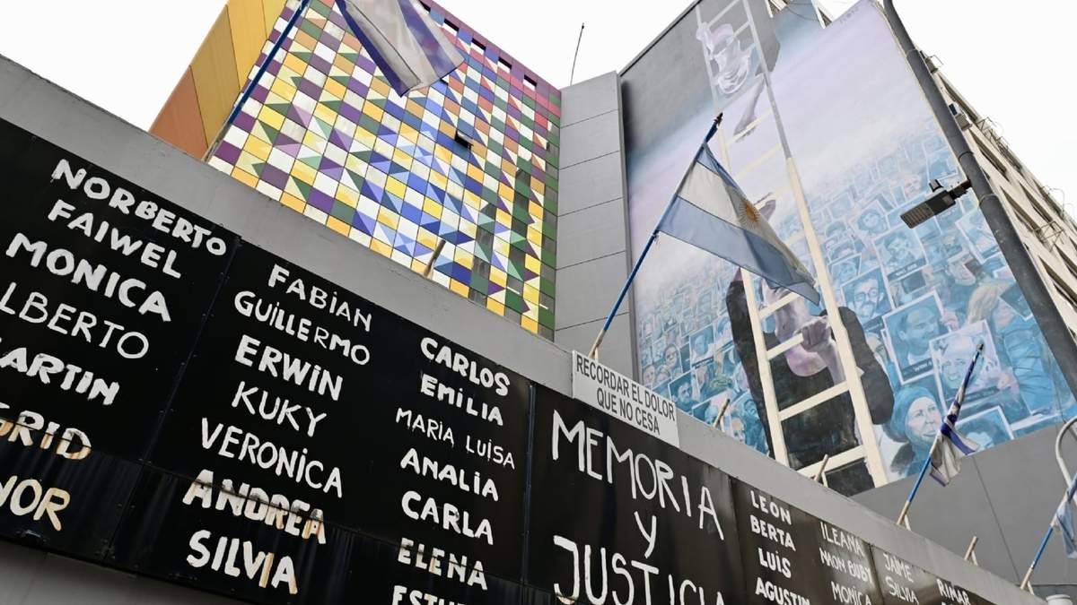 El atentado a la AMIA ocurrió el 18 de julio de 1994. Fuente: (X)