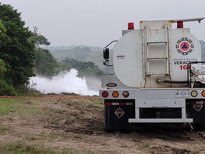 Dan de alta médica a 17 heridos por explosión en ducto de Pemex en Agua Dulce, Veracruz