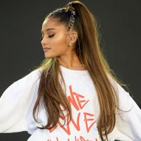 ¿EXAGERADA? Ariana Grande se enojó con sus fans por estos videos y está a un paso de ser... ¡Meme!
