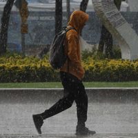 Fiestas patrias con lluvias intensas: tormenta Ileana y onda tropical 22 azotarán de viernes a lunes