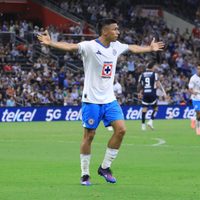 Cruz Azul golea a domicilio 4-0 a Monterrey y es líder en la Liga MX (Video)