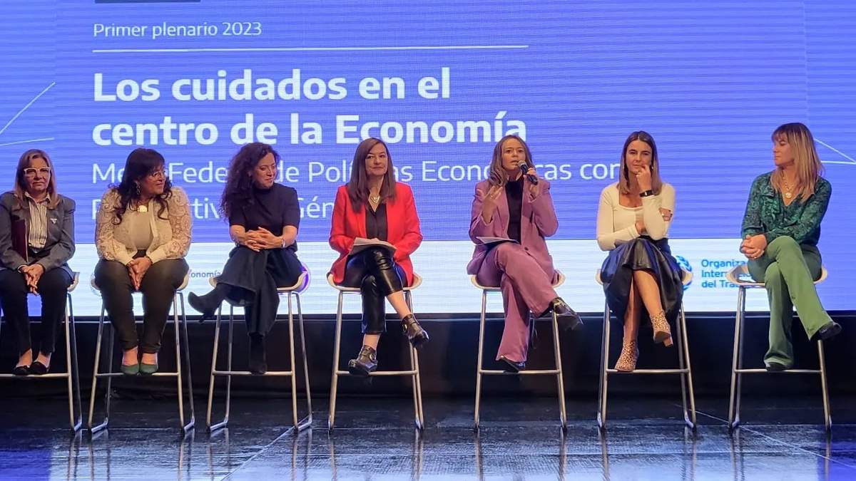 Mesa Federal de Políticas Económicas con Perspectiva de Género. Fuente: (Neuquén Informa)