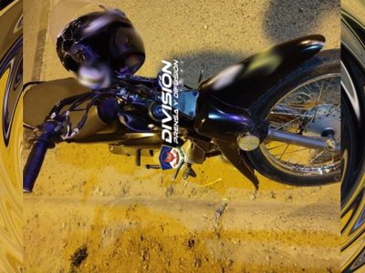 Detuvieron a dos jóvenes por circular en una moto robada