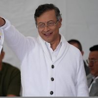 Un populista de extrema derecha y un izquierdista pasan a segunda vuelta en Colombia