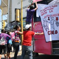 Normalistas de Oaxaca mantienen por cuarto día bloqueos y toma de autobuses