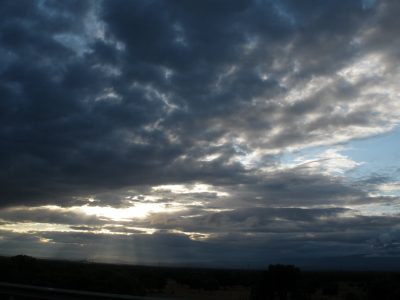 Clima en Neuquén: hoy estará parcialmente nublado y con viento