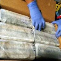 La PGR asegura 1.5 mdd, droga, cartuchos y detiene a dos en Campeche