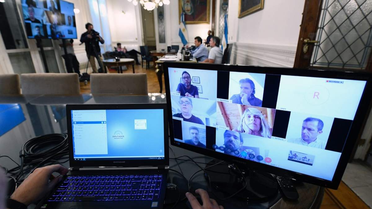 Operación de las sesiones virtuales. Fuente: (Instagram).