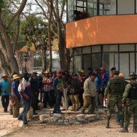 Grupo armado toma Zitlala tras hallazgo de fosa clandestina en Guerrero