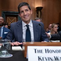 Senado confirma a Kevin Warsh, nominado de Trump, como presidente de la Fed; reemplazará a Powell
