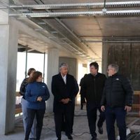 Mariano Gaido y Rolando Figueroa recorrieron las obras de la nueva nave en el Polo Científico Tecnológico