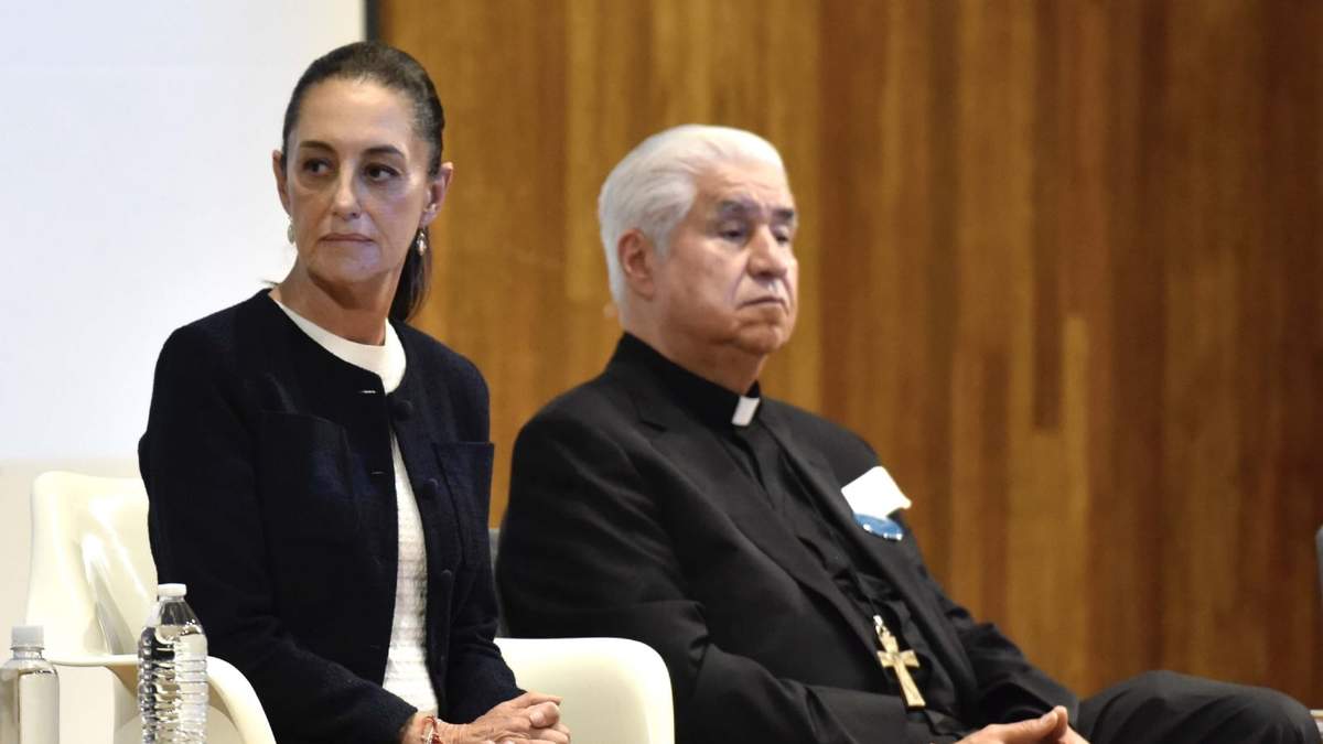 Claudia Sheinbaum y el presidente del Episcopado mexicano Rogelio Cabrera