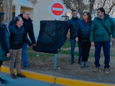 Polémica en Plottier: el intendente desmintió que haya inaugurado un cartel de contramano