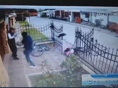 Nieto da golpiza a su abuelo y éste lo mata a tiros en Argentina (Videos)