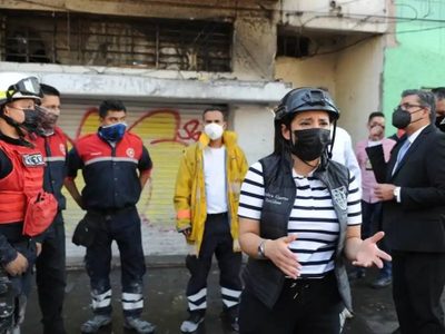 Se incendia supuesto narcolaboratorio en la colonia Doctores