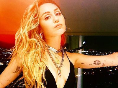 "¡Hazlo a la moda!": Miley Cyrus sabe cómo llevar barbijo y verse "cool". ¡Mirá!
