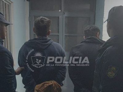 Tenía domiciliaria, pero lo agarraron en una moto robada, con dinero y una tumbera