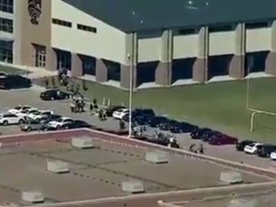 Joven de 18 años tirotea escuela en Texas; ya fue detenido