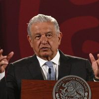 "Nos faltan soldadores en México de tanta obra que hay": AMLO