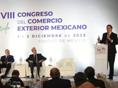 Me han dicho que México es “la nueva China”: Ebrard ante empresarios