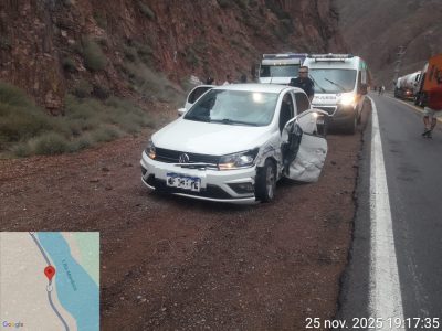 Ruta 7: un auto chocó con un camión a la salida de un túnel