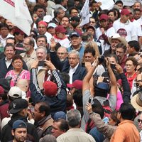 Marcha del Silencio de AMLO reúne a miles