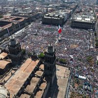 Más de 350 mil personas asistieron a la asamblea de Sheinbaum, según el gobierno de la CDMX