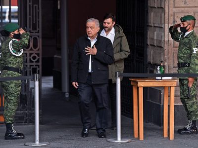 26 integrantes de la Ayudantía son ahora altos funcionarios federales