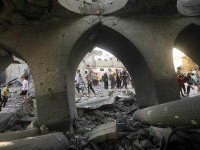 Israel ataca la Ciudad de Gaza; miles han huido en los últimos días