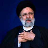 Helicóptero que llevaba al presidente de Irán sufre aterrizaje forzoso; se desconoce su paradero