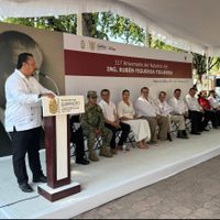 Rinden homenaje al exgobernador Rubén Figueroa, uno de los artífices de la guerra sucia en Guerrero