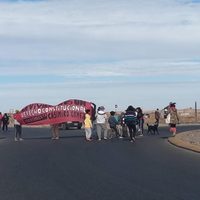 Una protesta vecinal bloquea el tránsito en la Autovía Norte de Neuquén