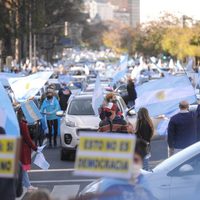 Banderazo opositor: miles de personas se movilizaron en todo el país