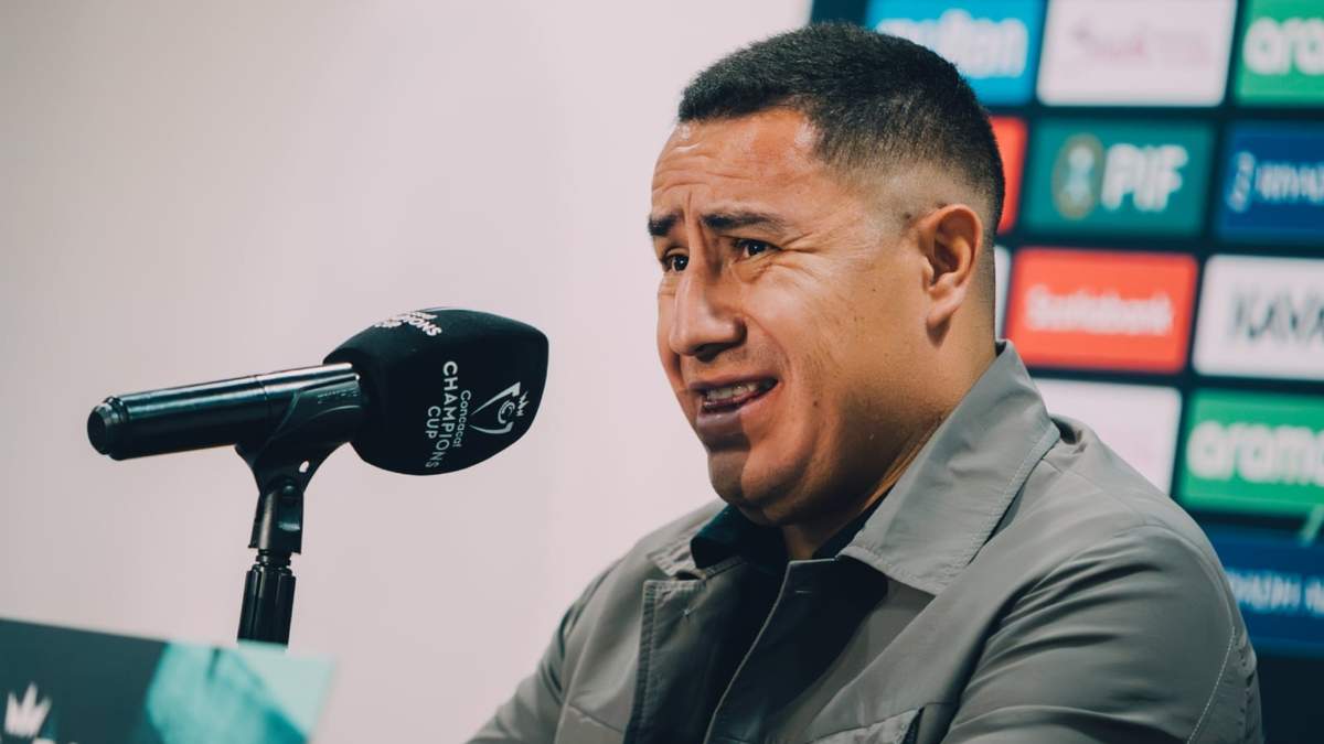 Efraín Juárez, DT de Pumas