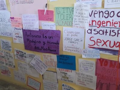 Alumnas de Veracruz colocan 'tendederos” para denunciar acoso