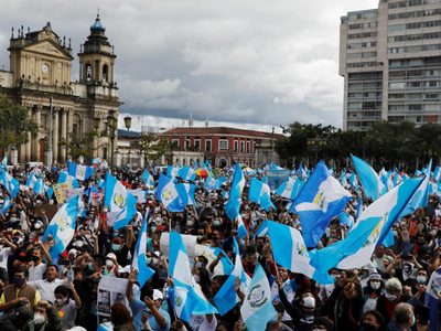 Ahora, Guatemala: manifestantes piden la renuncia del presidente